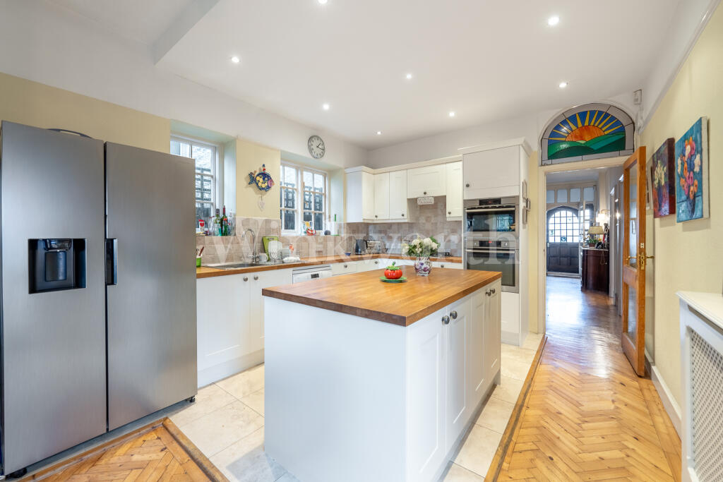House in London, Childs Hill, Golders Green - View 4