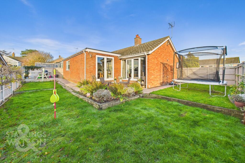 Hillcrest, Chedgrave, Norwich photo 3