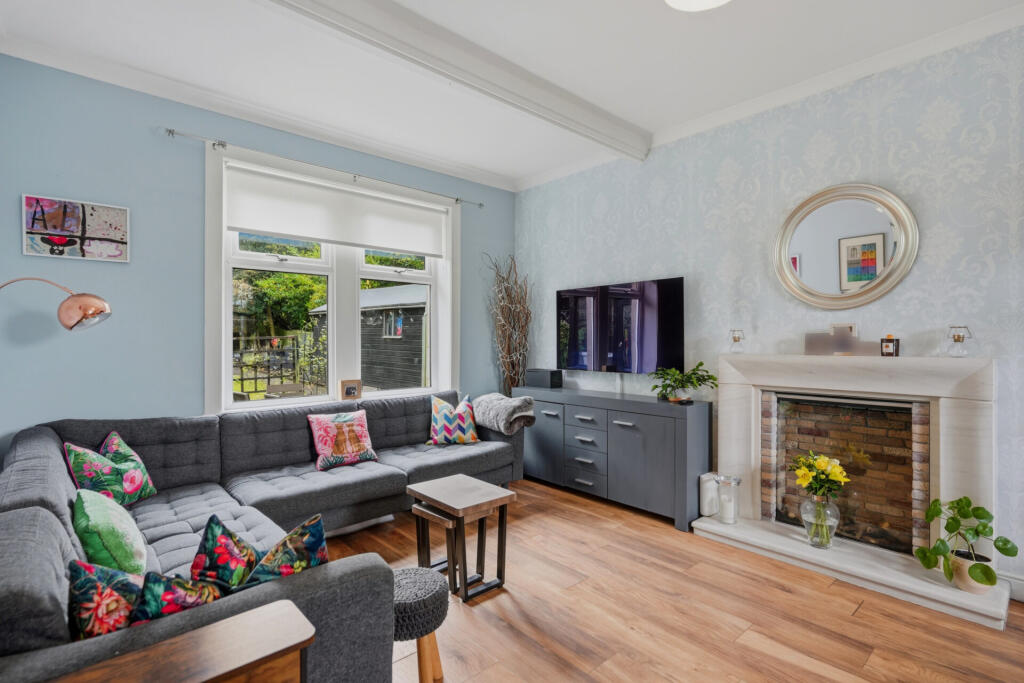 House in Glasgow, Merrylee Road Housing Scheme, Muirend - View 2