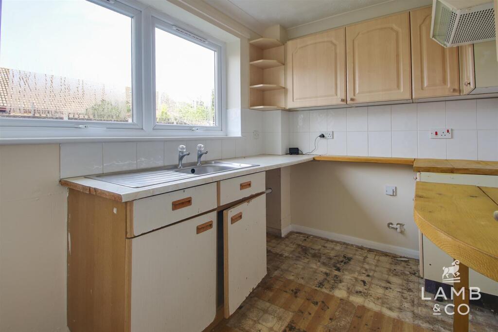 Apartment in Clacton-on-Sea, Great Clacton - View 3