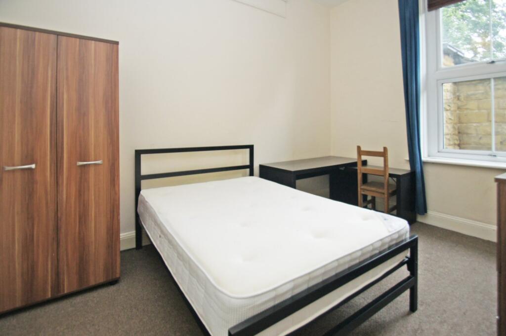 Apartment in Leeds - View 4