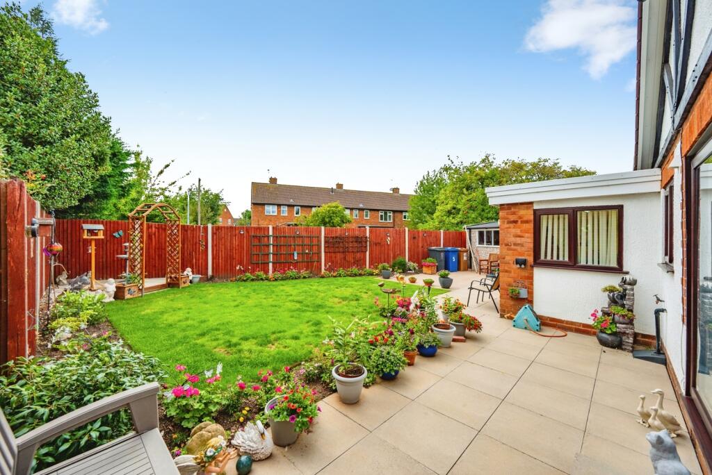House in Lichfield, Whittington - View 3