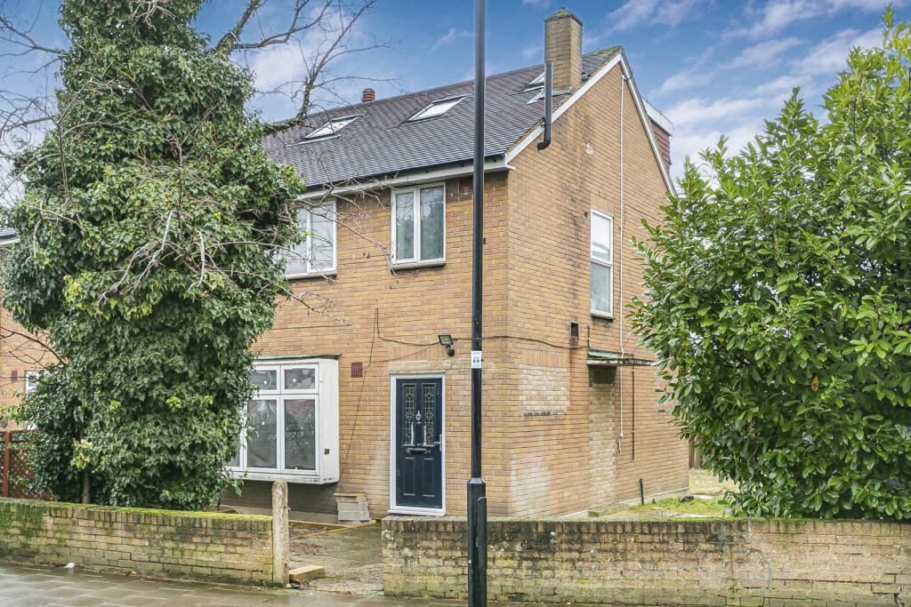 Main image of property: Pendennis Road, London, SW16