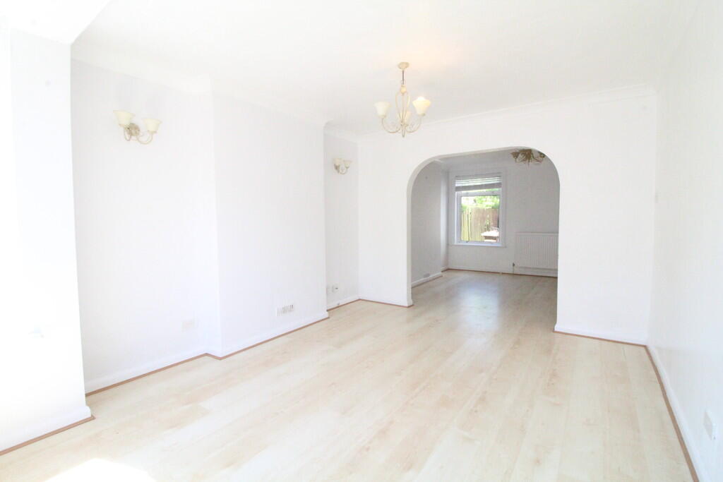 House in Ipswich - View 3