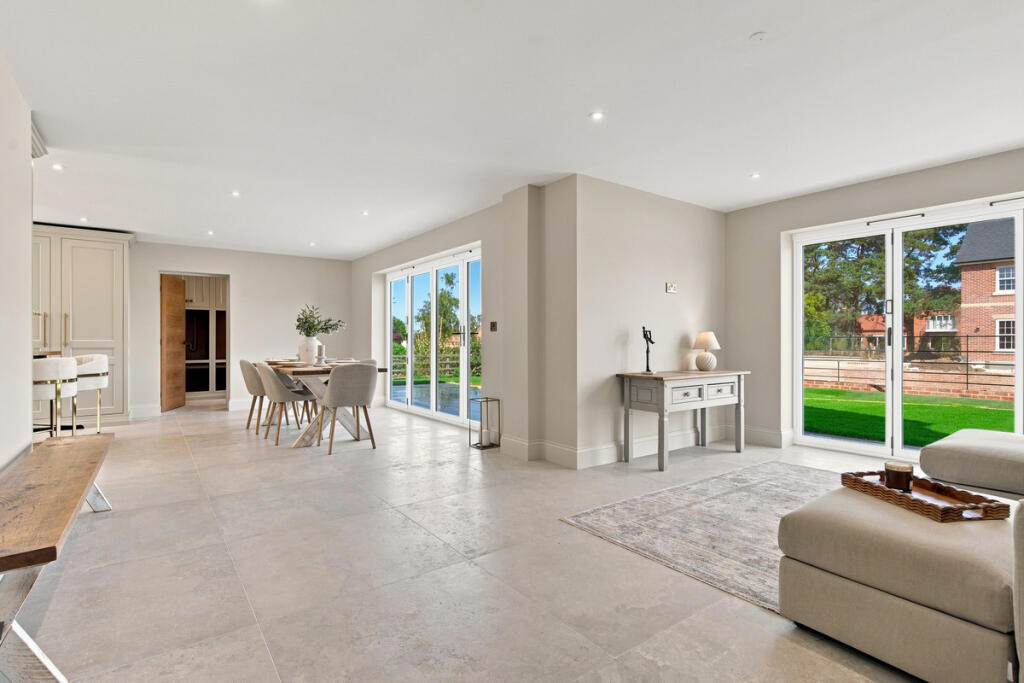House in Nottingham - More
