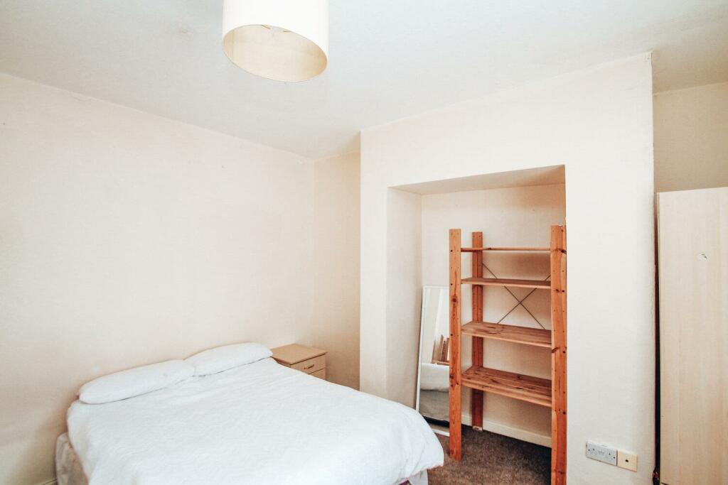 Flat 1, 65 Claypath, Durham - View 4