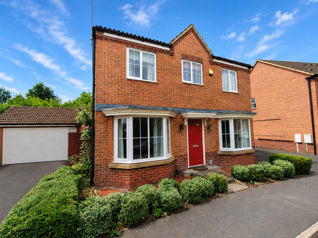 4-bed detached on Lark Close, Corby, £325,000