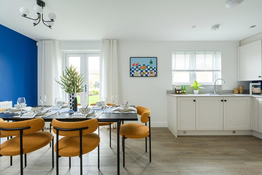 Main image of property: Juniper Drive,
Dawlish,
Devon,
EX7 0GL