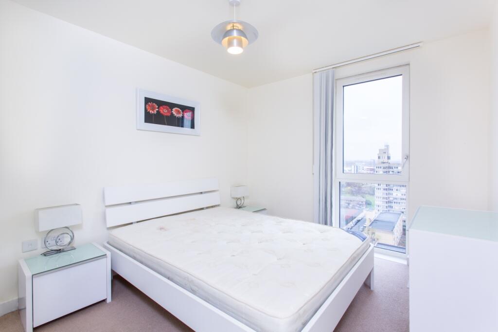 Apartment in London, Brownfields, Poplar - View 4