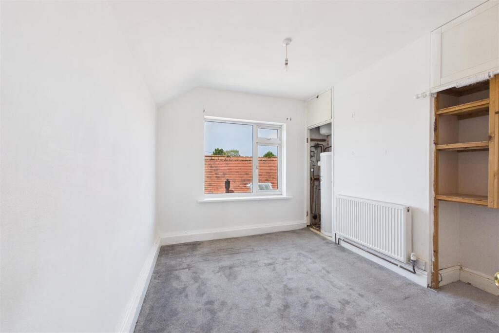 House in Newark and Sherwood, Laxton and Moorhouse CP - More