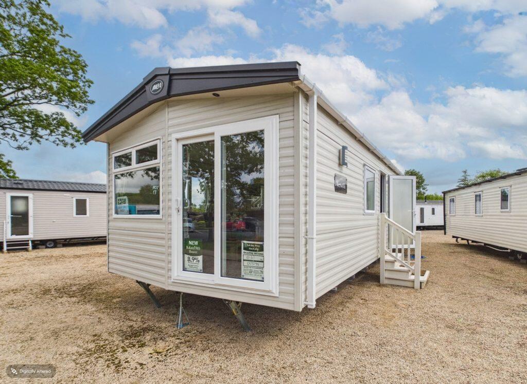 2-bed caravan on Malvern View, £69,995