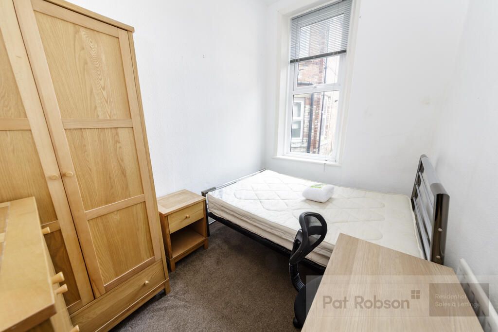 Apartment in Newcastle upon Tyne - More