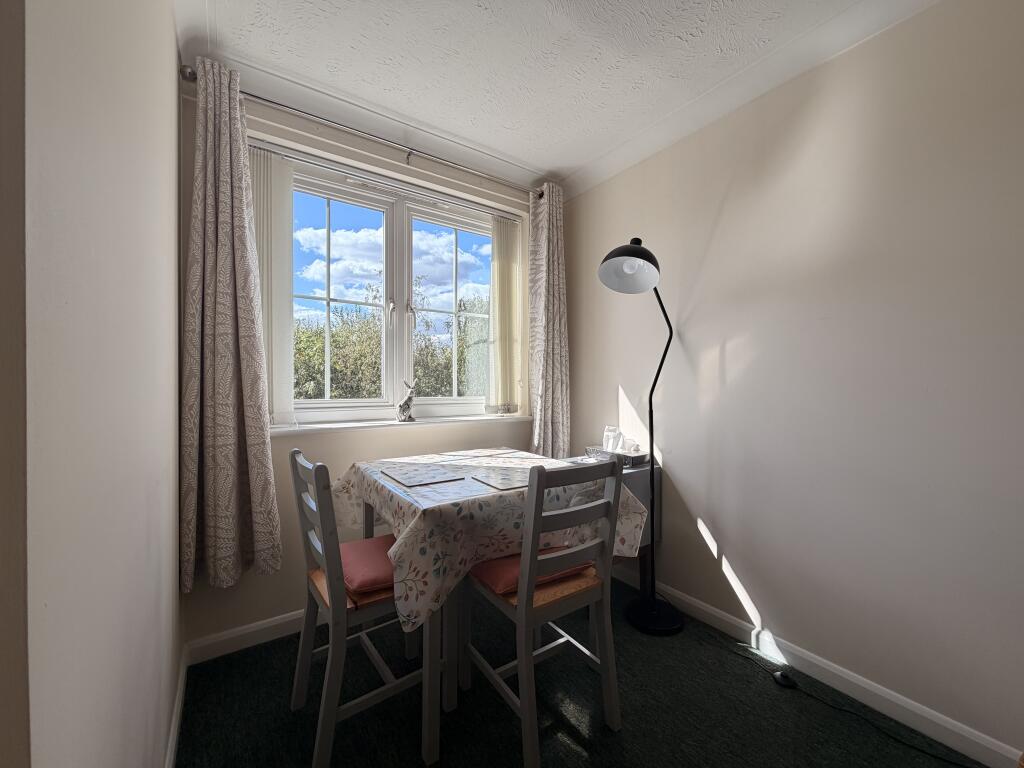 Apartment in Braintree, Halstead - View 5
