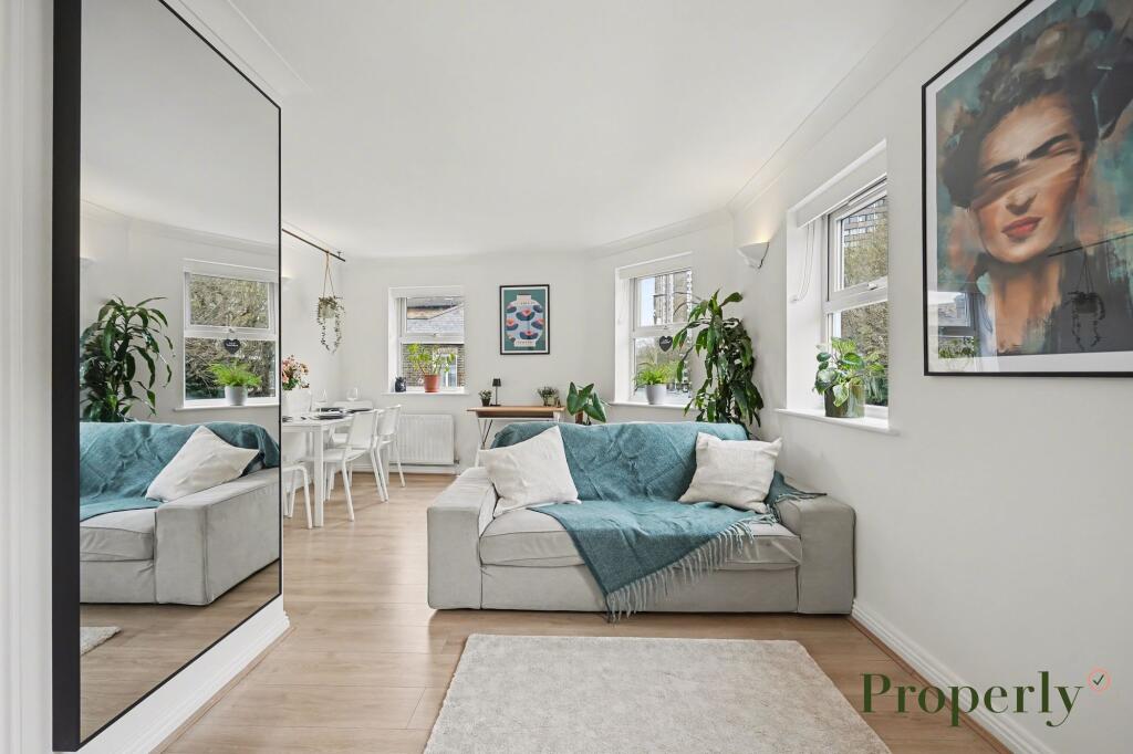 Main image of property: Falcon Road, Hertford Court, SW11