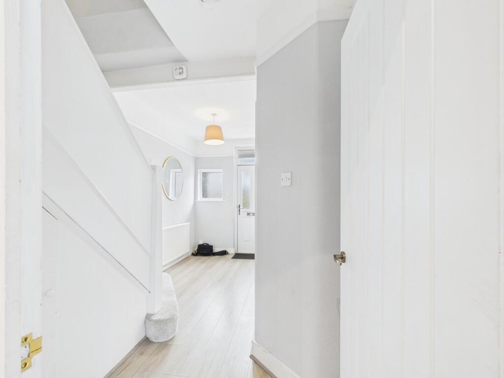 House in London - View 5