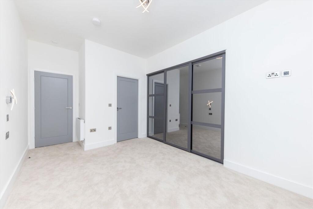 Apartment in London - More