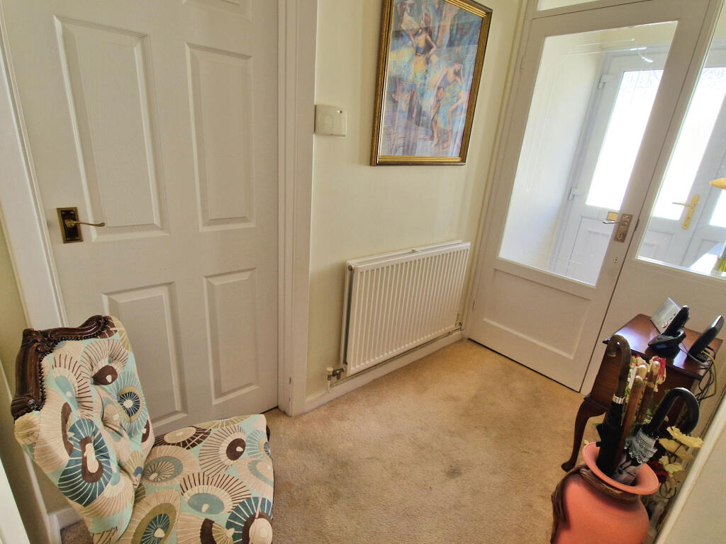 House in Porthcawl, Nottage - View 2