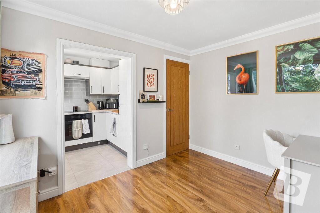 Apartment in Basildon, Bowers Gifford - More