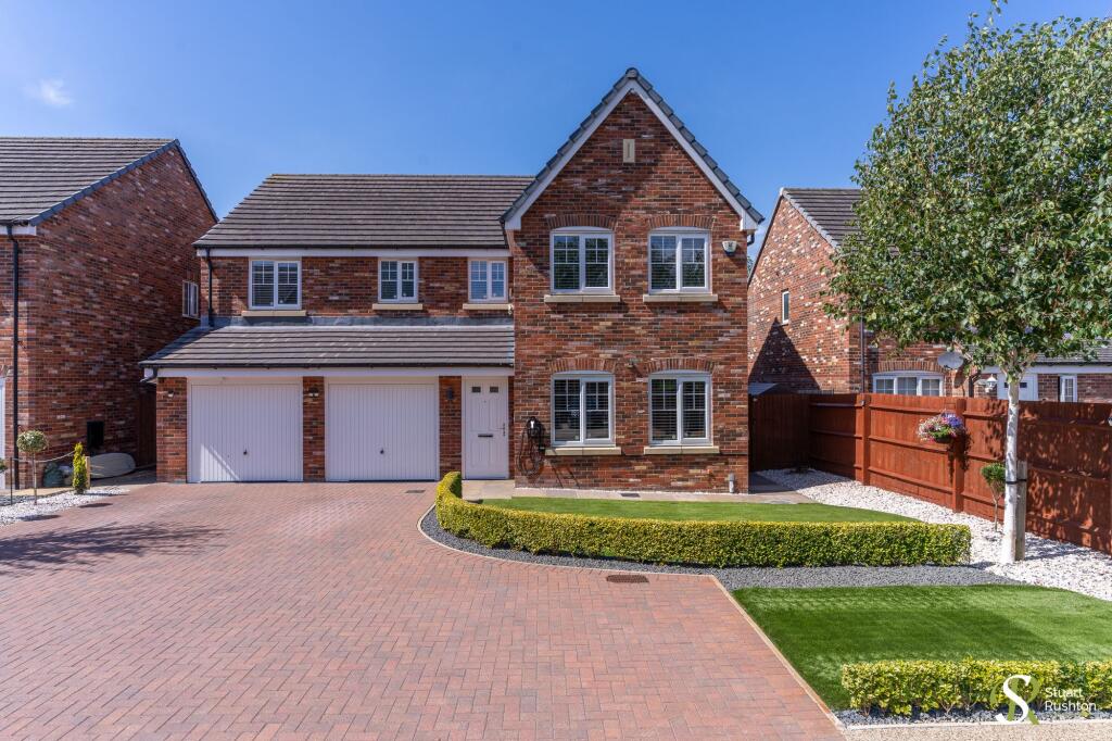 Main image of property: Well Field Close, Holmes Chapel, CW4