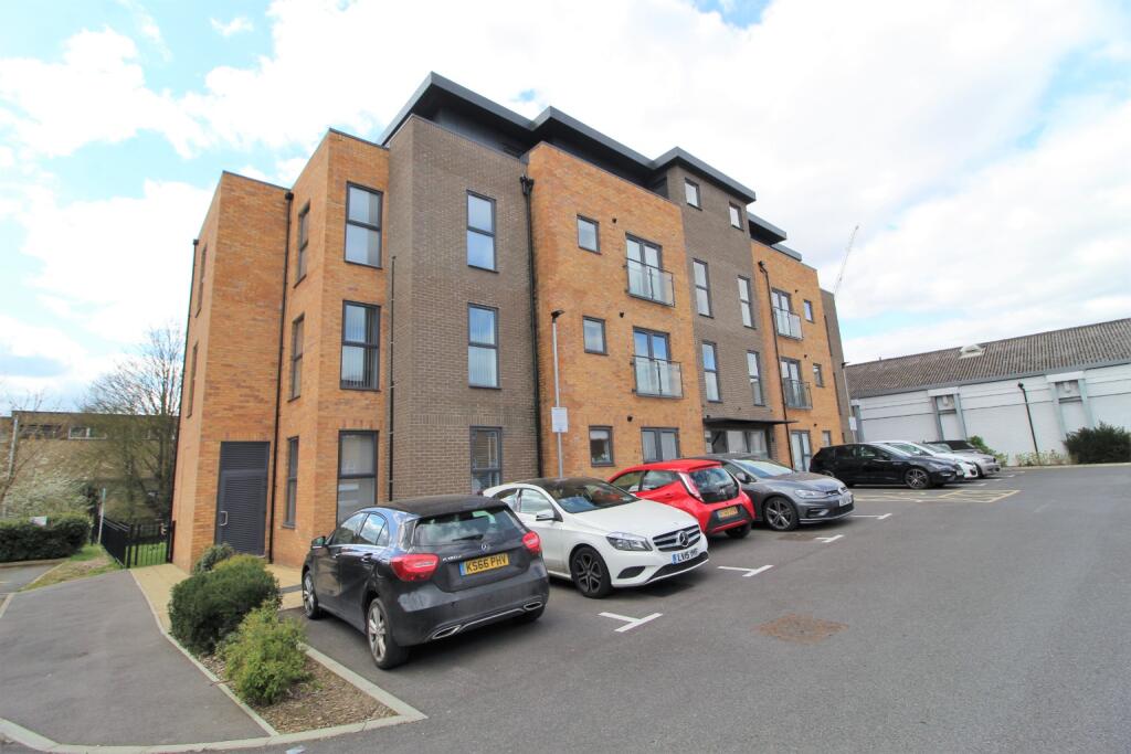 Main image of property: Albion Court, Ebberns Road, Hemel Hempstead, Hertfordshire