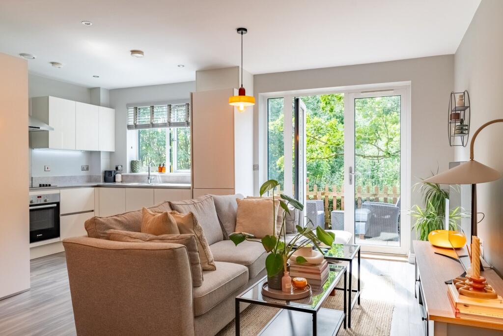 Main image of property: Scampton House, 1 Barnes Wallis Way, St. Albans, Hertfordshire, AL2