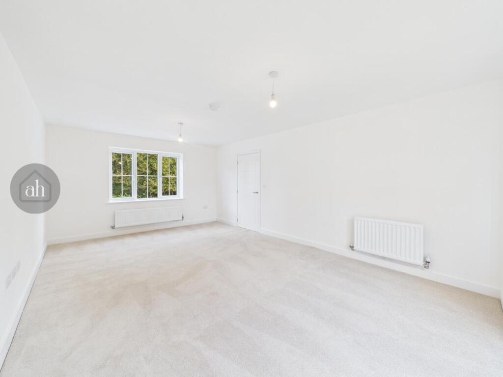 House in Ipswich - View 3