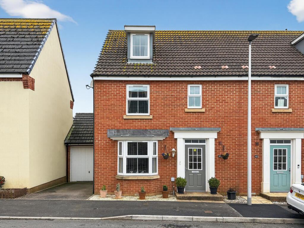 4-bed house on Swallow Way, Cullompton, Devon, EX15 1GH, £325,000
