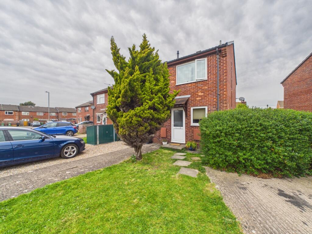 Main image of property: Bay Tree Close, Patchway, Bristol, Gloucestershire, BS34