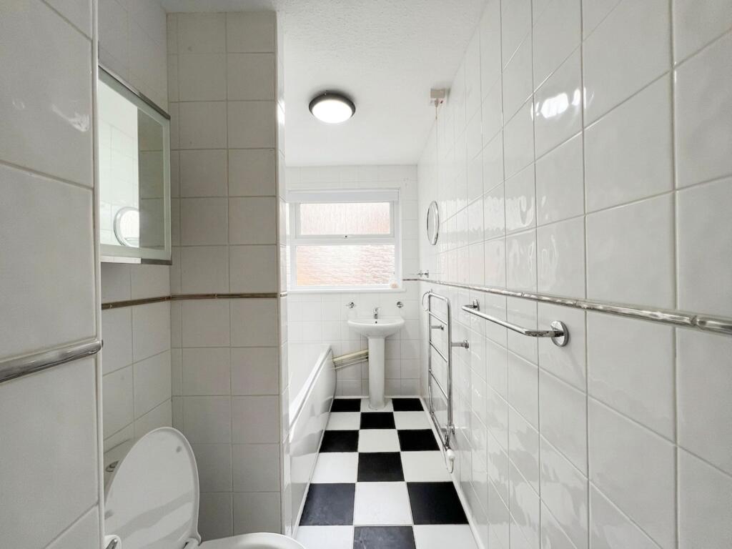 Apartment in Exeter - View 4