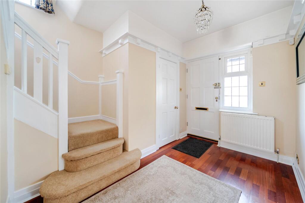 House in Elmbridge, Surrey - View 3