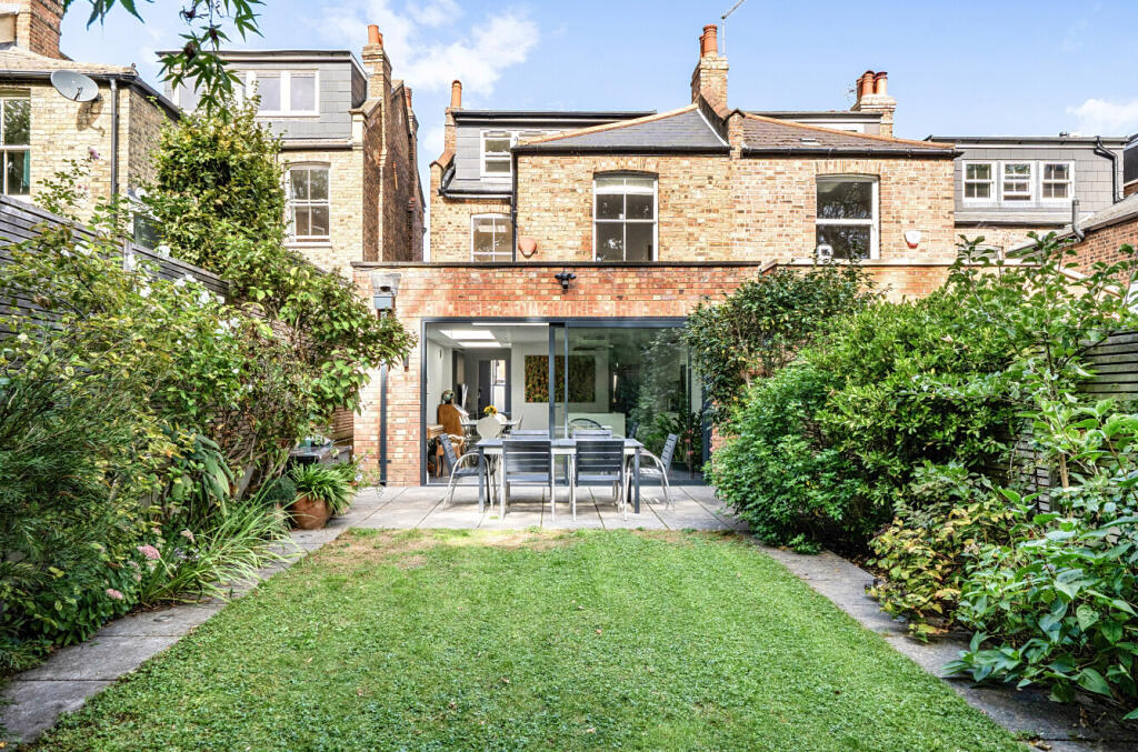 House in London, Shepherd's Hill, Crouch End - View 5