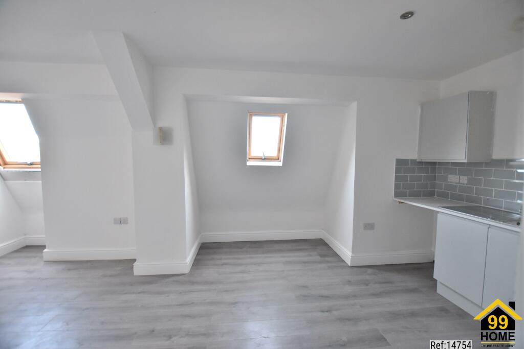 Apartment in Bolton, The Haulgh - View 2