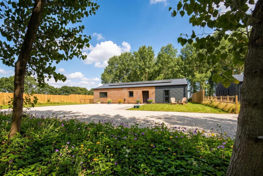 Main image of property: Spalford Road, North Scarle