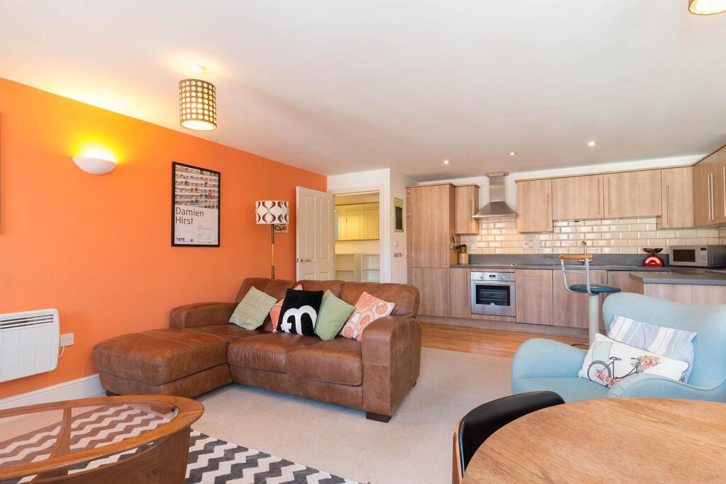 Apartment in Birmingham, Jewellery Quarter - View 3