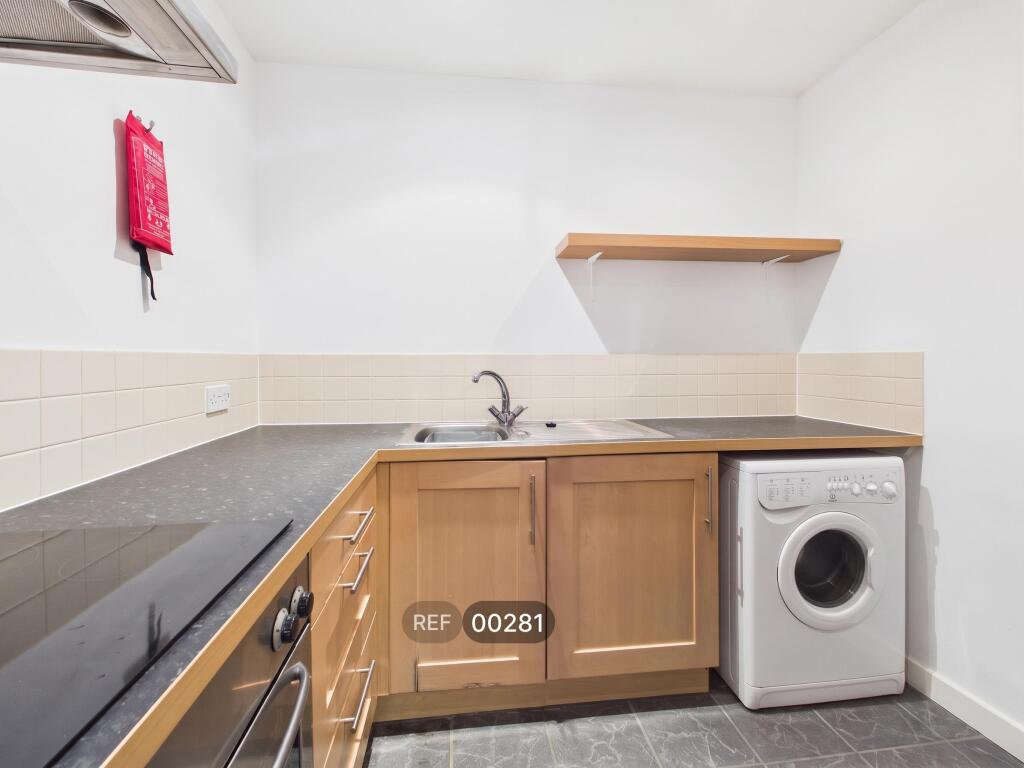 Apartment in Hull - More