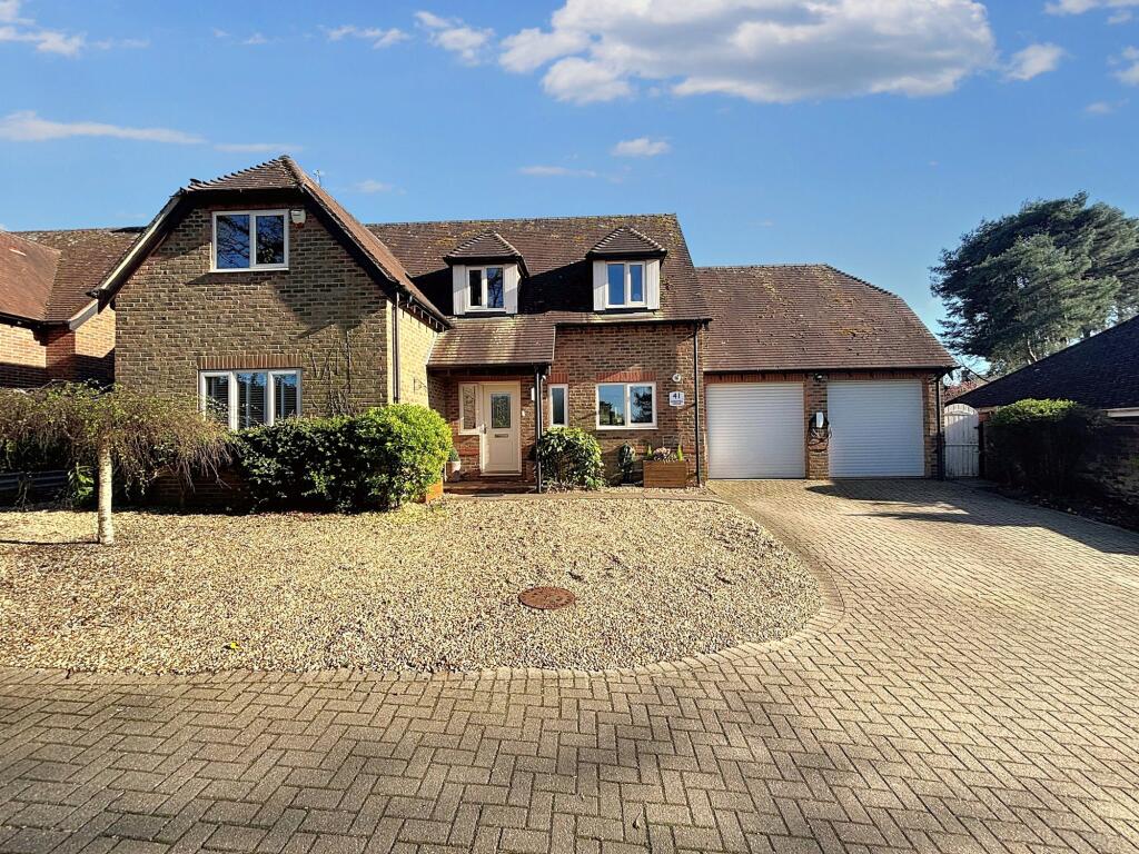 Main image of property: Park Lane, Alderholt, SP6