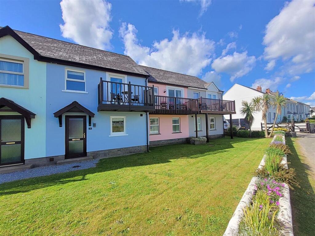 Main image of property: Llansteffan, CARMARTHEN