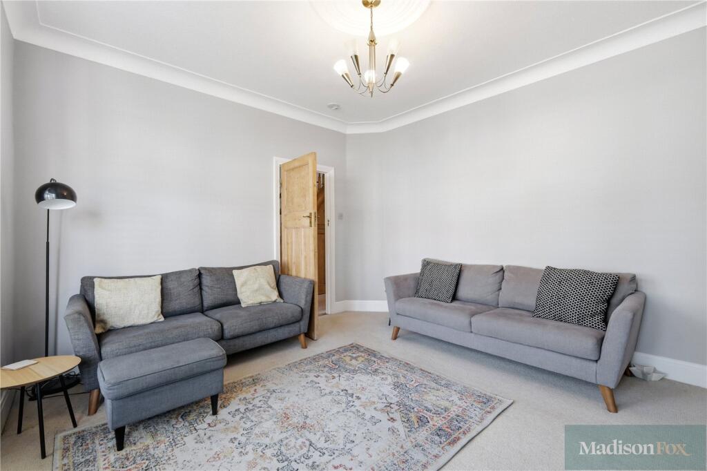 House in London, South Woodford - View 4