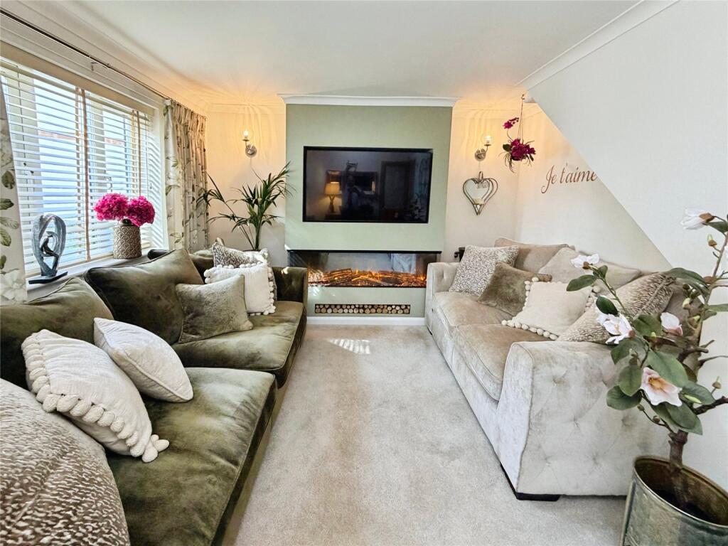 House in Doncaster, South Yorkshire - View 4