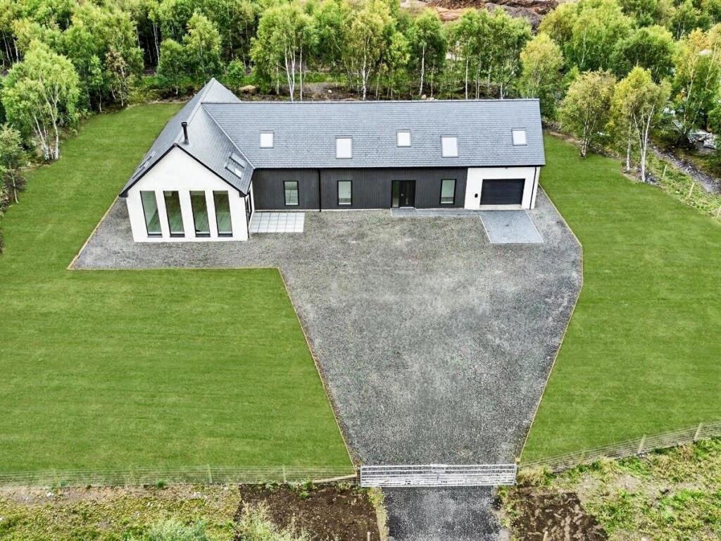 4-bed detached on Ben Rinnes Drive, Tomnabent, Aberlour, £695,000