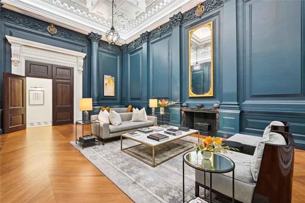 Apartment in London, St Clement Danes, Covent Garden - View 2