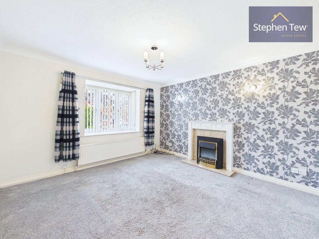 Scott Mews, Blackpool, FY4 photo 2