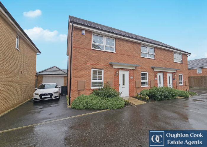 Main image of property: Spinning Wheel Drive, Nuneaton, CV11 6BT