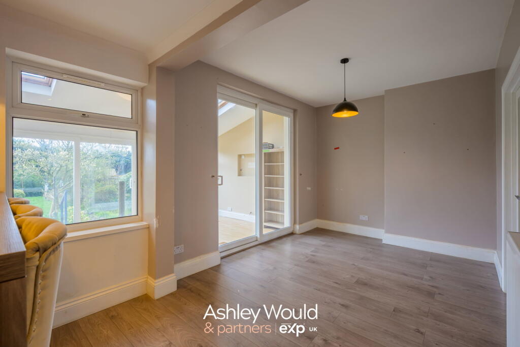 House in Dudley, West Midlands - More