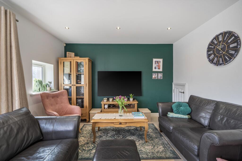 Apartment in London - View 2