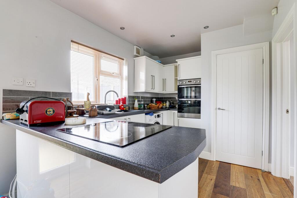 Greenwood Road, Nottingham, NG3 photo 3