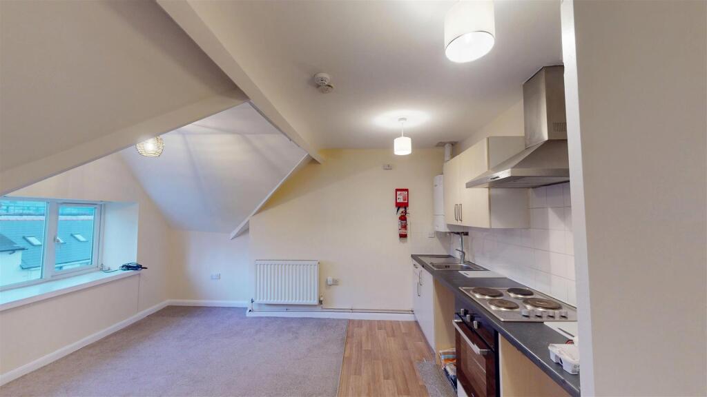 Main image of property: Cardiff Road, Caerphilly