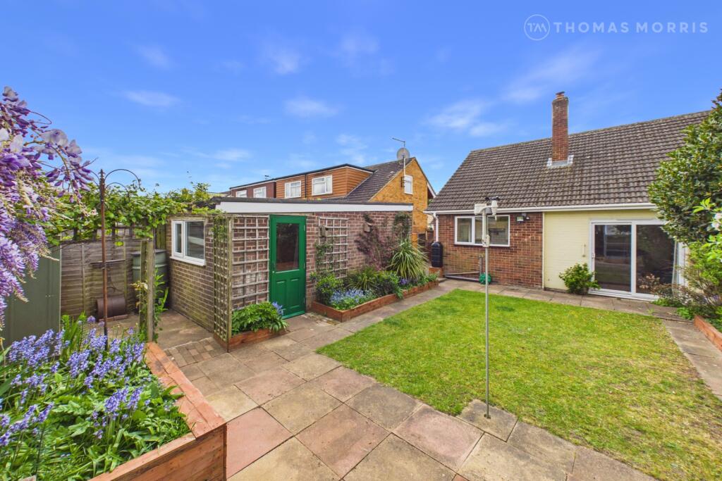 Holme Court Avenue, Biggleswade, Bedfordshire, SG18 photo 4