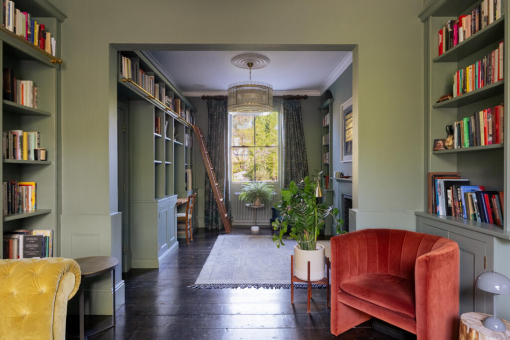 House in London, Old Ford, Bow - View 4