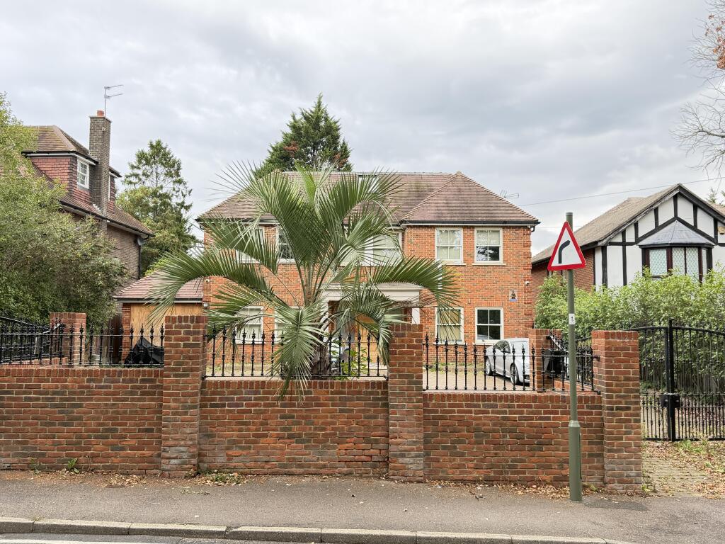 House in London - View 2